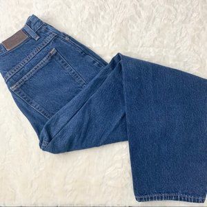 L.L. Bean Relaxed Fit Med. Wash Denim Jeans SZ 10